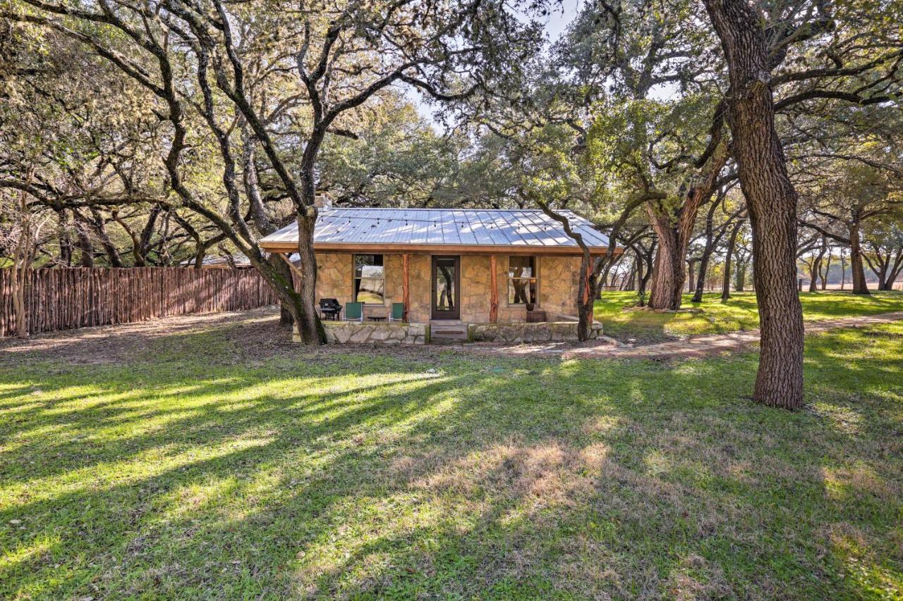 Blanco Riverfront Historic Home, 3 Mi To Downtown! 외부 사진
